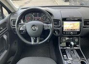 Volkswagen Touareg 12