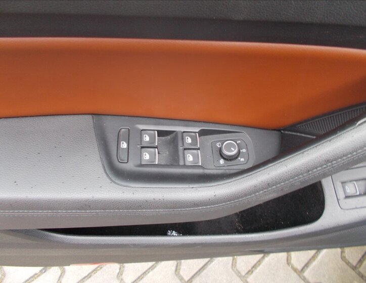 Volkswagen Passat Kombi 1,4 l 110 kw