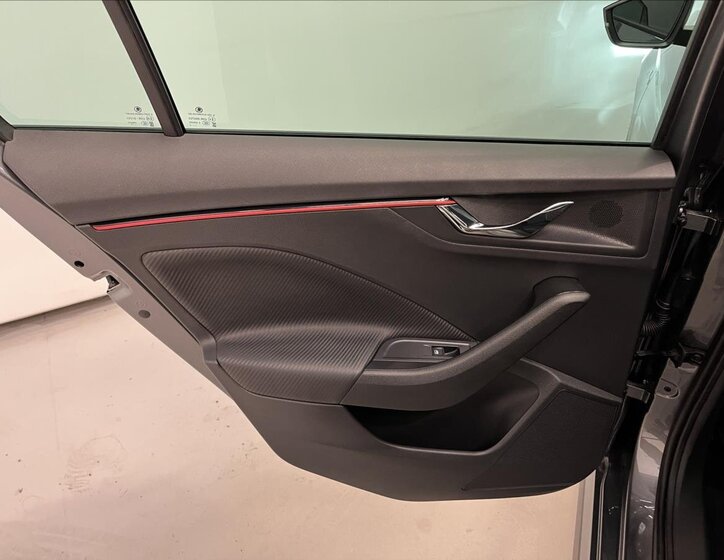 Škoda Kamiq SUV 1,5 l 110 kw