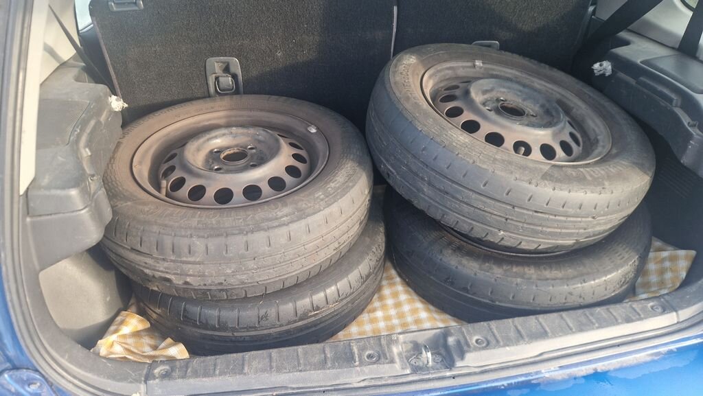 Suzuki Ignis SUV / Terénní 1,3 l 69 kw