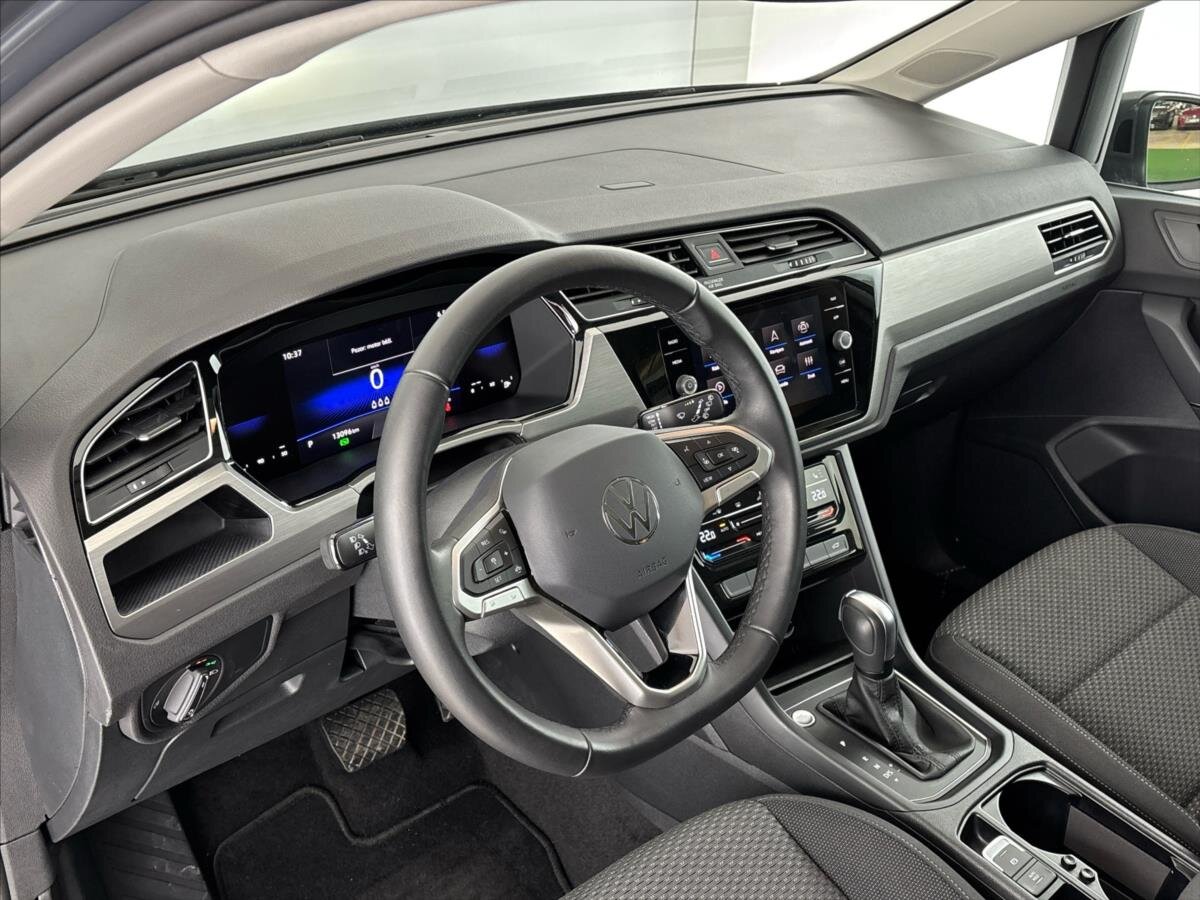 Volkswagen Touran MPV 1,5 l 110 kw
