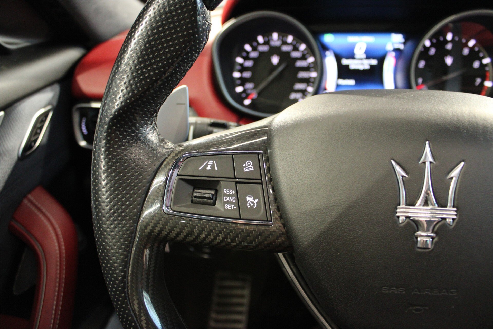 Maserati Levante SUV / Terénní 3,0 l 316 kw