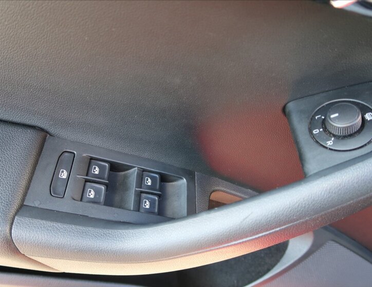 Škoda Octavia Liftback 1,6 l 85 kw