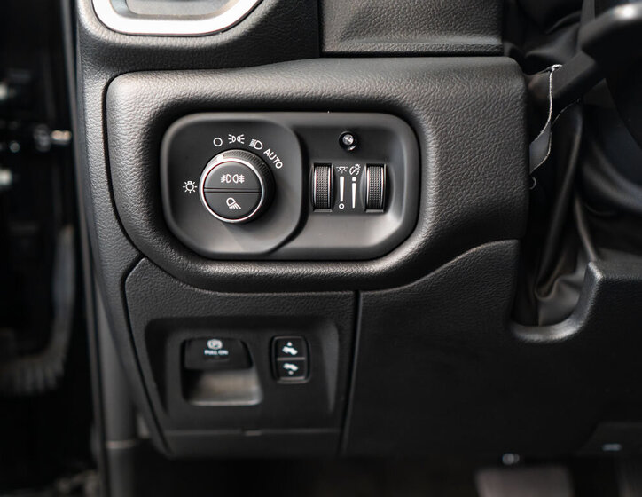 Dodge RAM Pick-up 5,7 l 291 kw