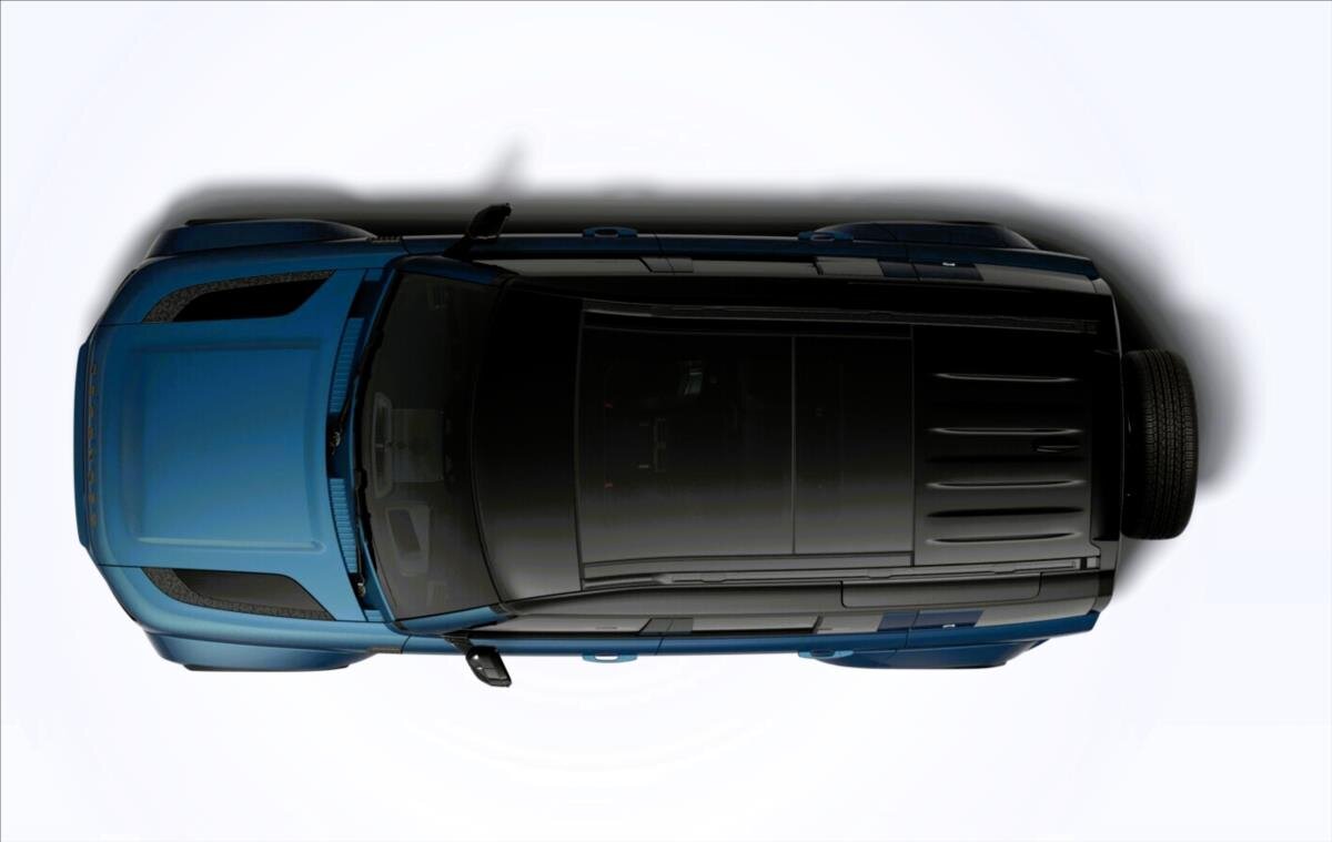 Land Rover Defender SUV / Terénní 4,4 l 467 kw