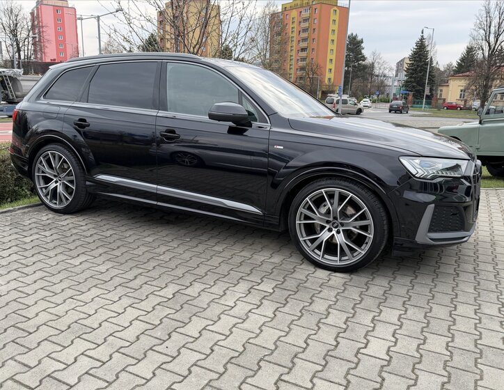 Audi Q7 Kombi 3,0 l 210 kw