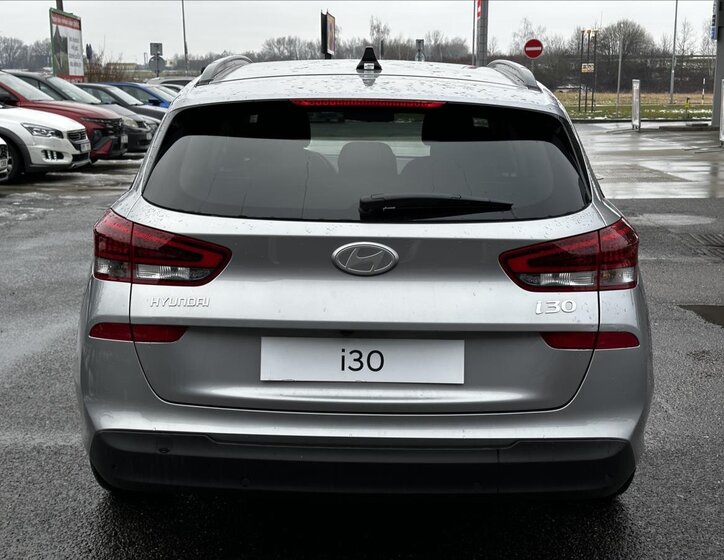 Hyundai i30 Kombi 1,5 l 70 kw