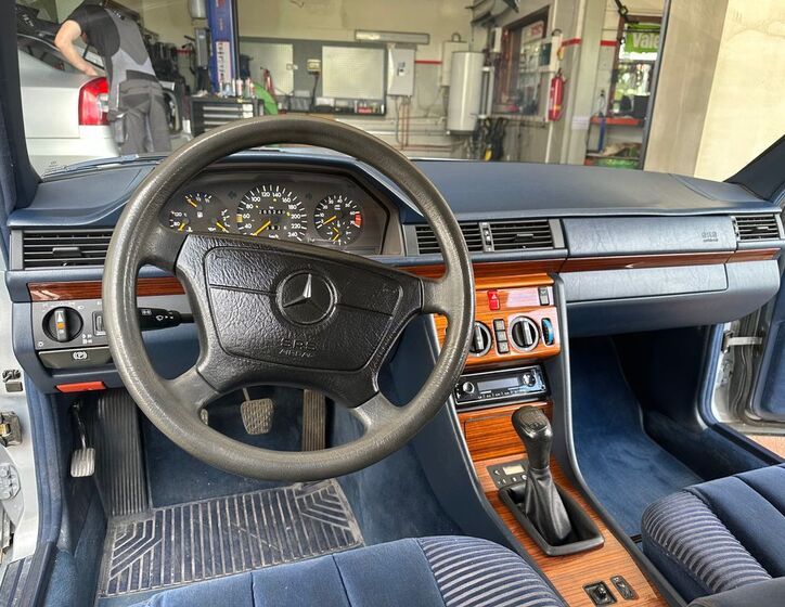 Mercedes-Benz Ostatní 8