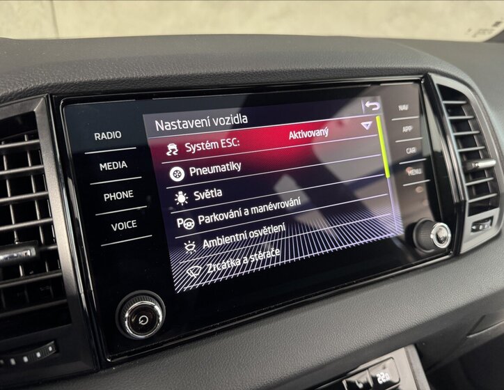 Škoda Karoq SUV / Terénní 2,0 l 85 kw