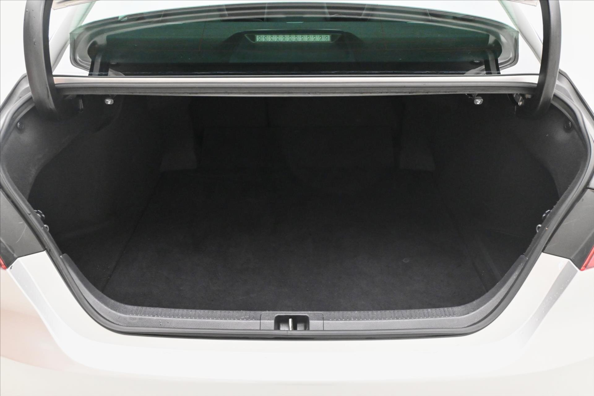 Toyota Camry Sedan / Limuzína 2,5 l 160 kw