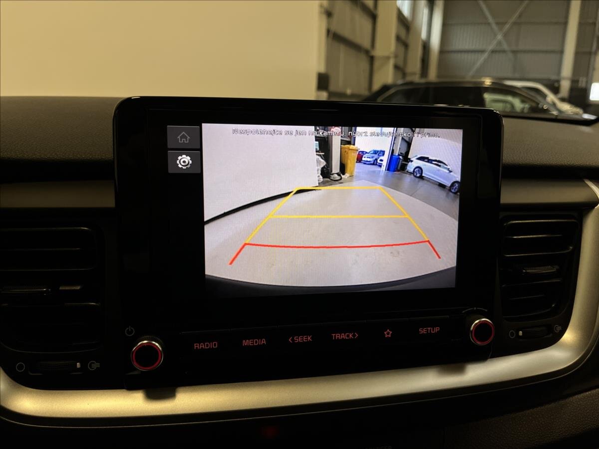 KIA Stonic SUV 1,2 l 61 kw