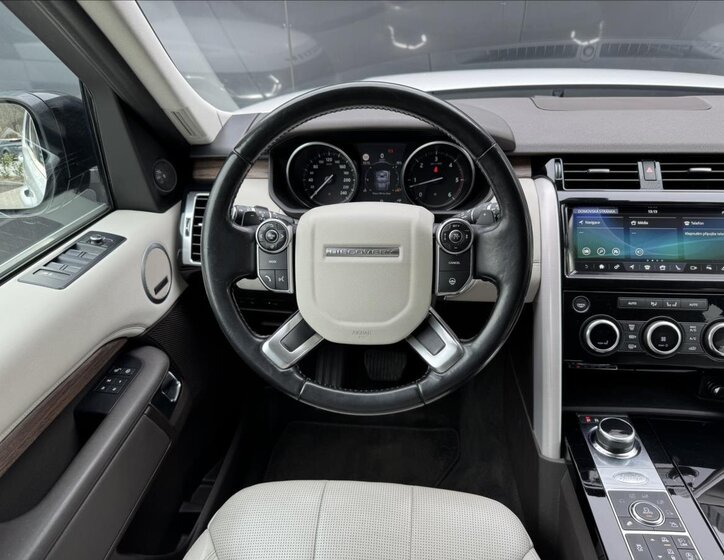 Land Rover Discovery 15