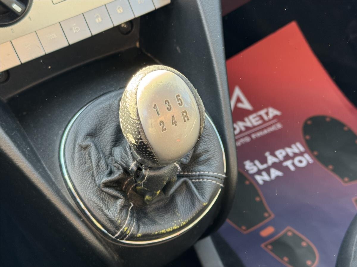 Lancia Y Hatchback 1,2 l 55 kw