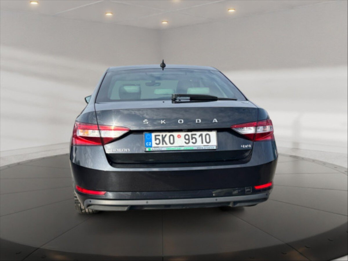 Škoda Superb Liftback 2,0 l 147 kw