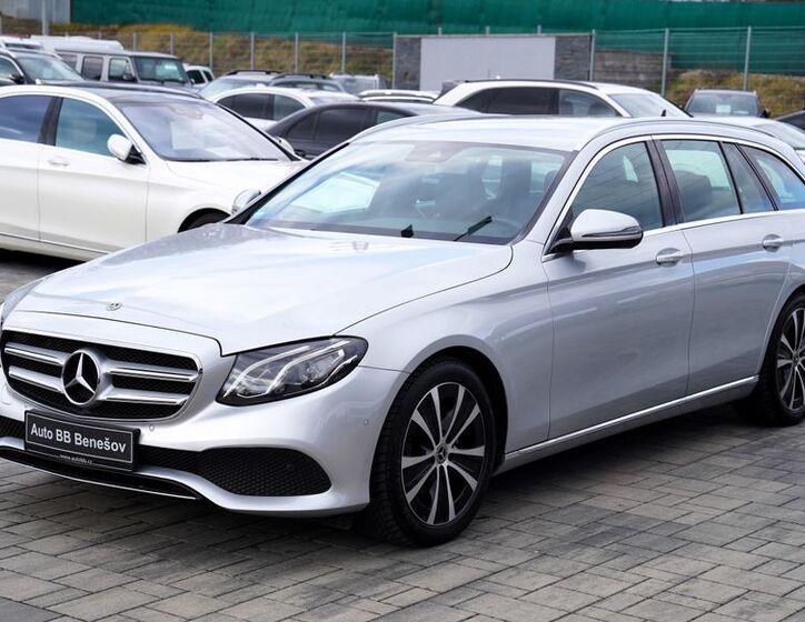 Mercedes-Benz Třídy E 2