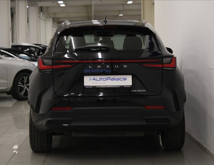 Lexus NX 350h SUV 2,5 l 179 kw