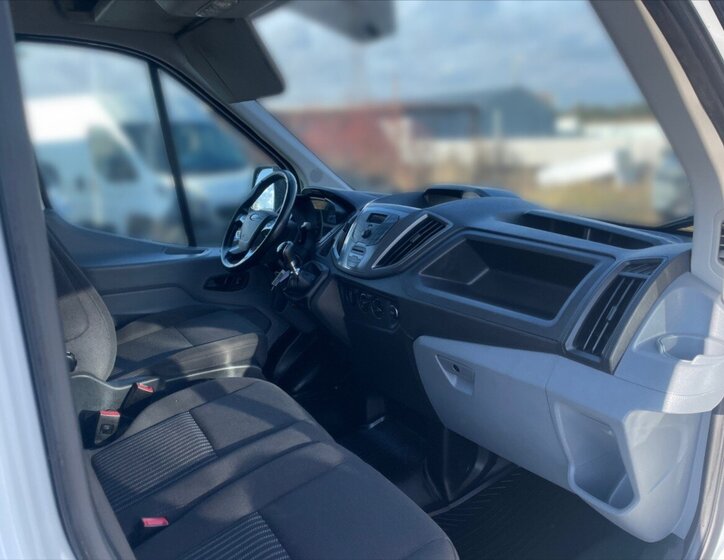 Ford Transit Skříň 2,0 l 77 kw