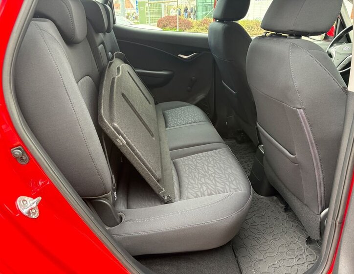 Hyundai ix20 MPV 1,6 l 92 kw