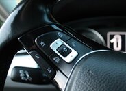 Volkswagen Passat 25