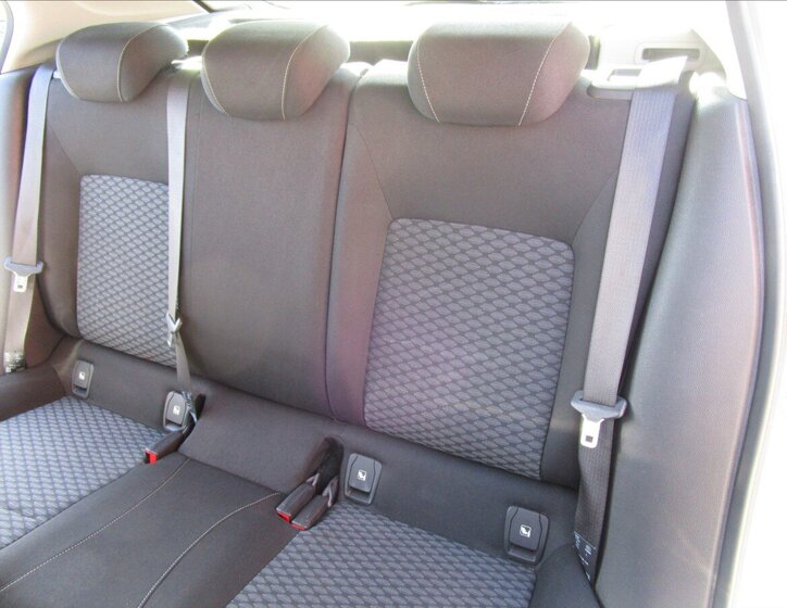 Opel Astra Hatchback 999,0 77 kw