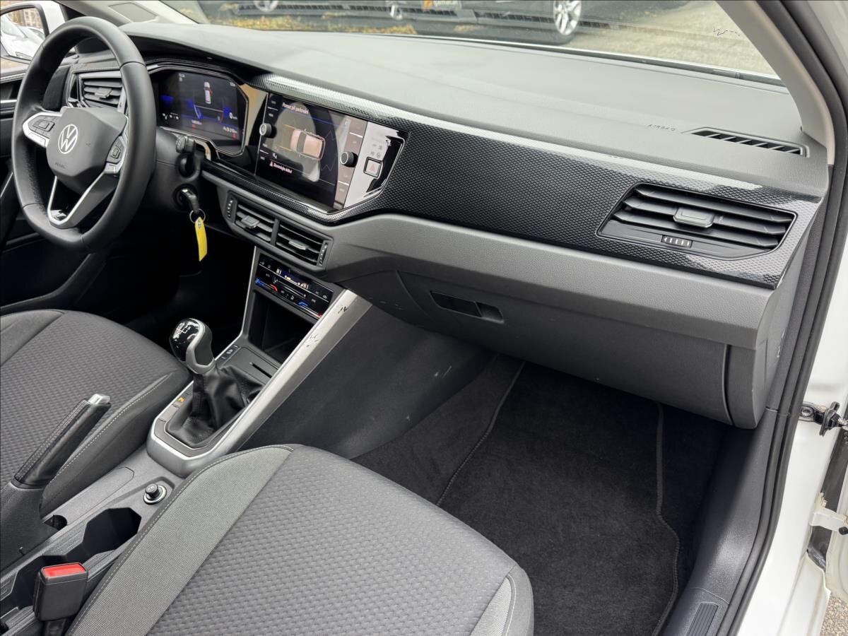 Volkswagen Polo Hatchback 999,0 70 kw