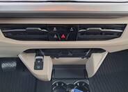 Volkswagen Multivan 14