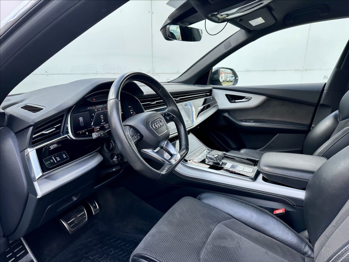 Audi SQ8 SUV / Terénní 4,0 l 320 kw