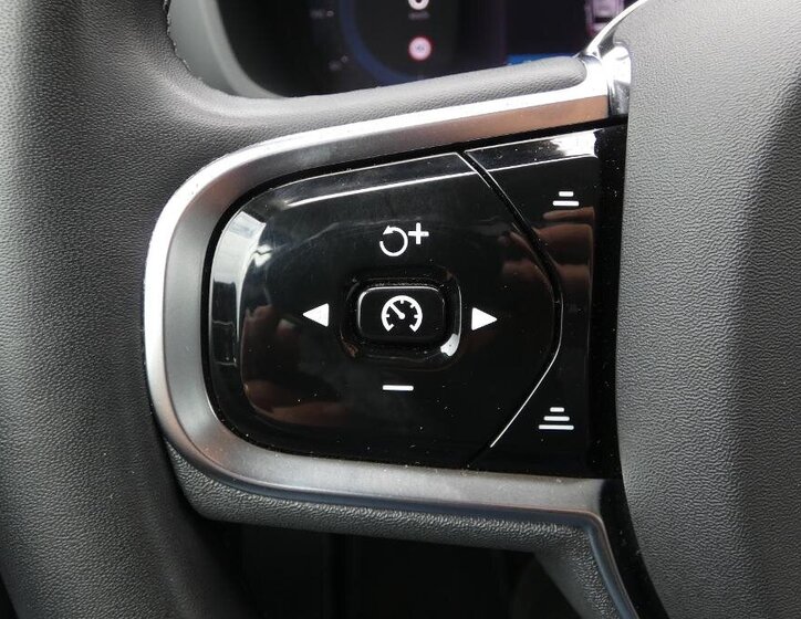 Volvo V60 Kombi 2,0 l 145 kw