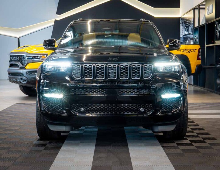 Jeep Grand Cherokee 12