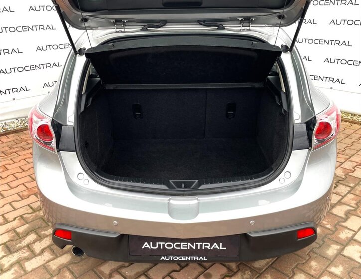 Mazda 3 Hatchback 2,0 l 110 kw
