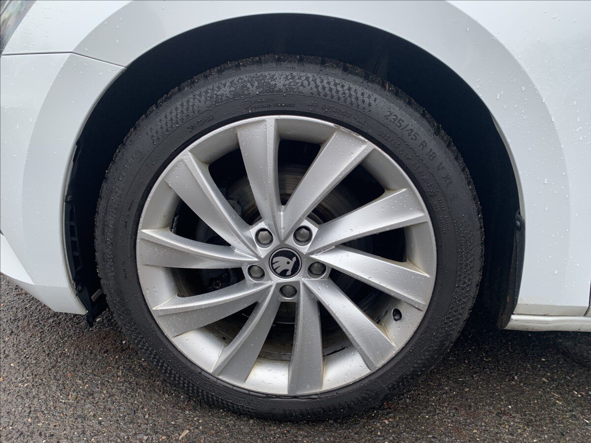 Škoda Superb Kombi 2,0 l 110 kw