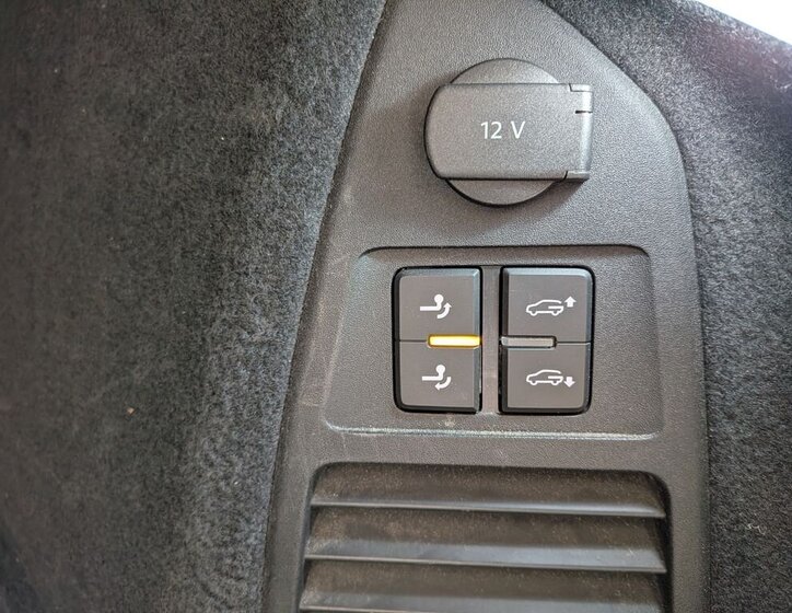 Volkswagen Touareg SUV / Terénní 3,0 l 210 kw