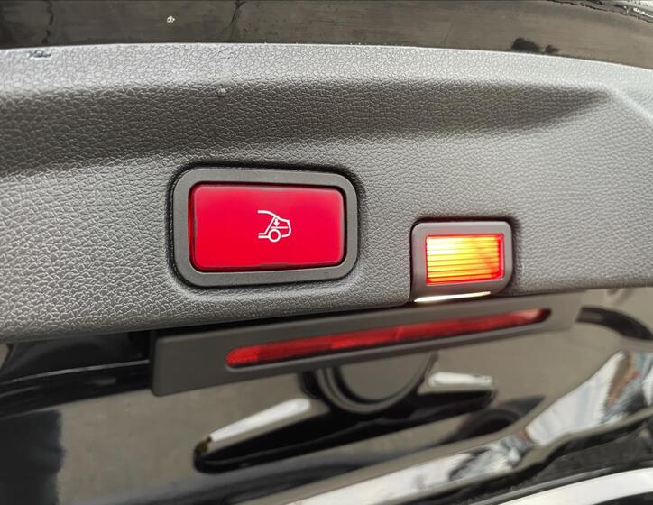 Mercedes-Benz Třídy E 58