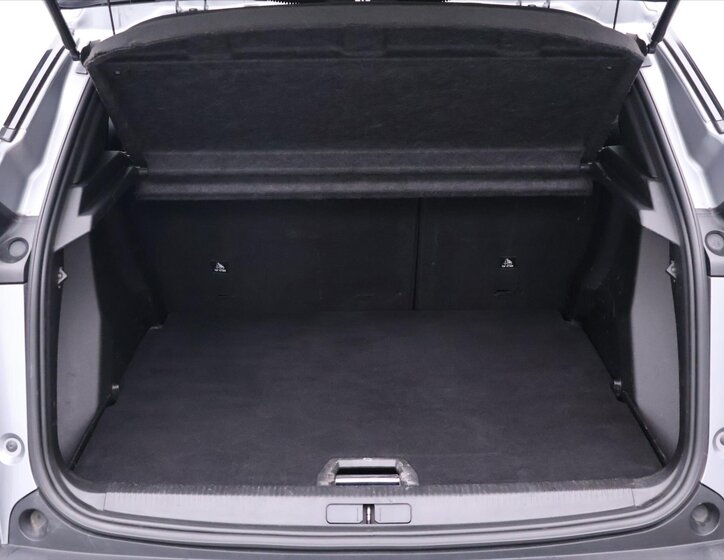 Peugeot 2008 SUV 1,2 l 74 kw