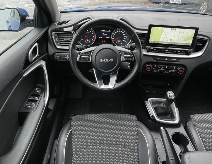 KIA XCeed 7