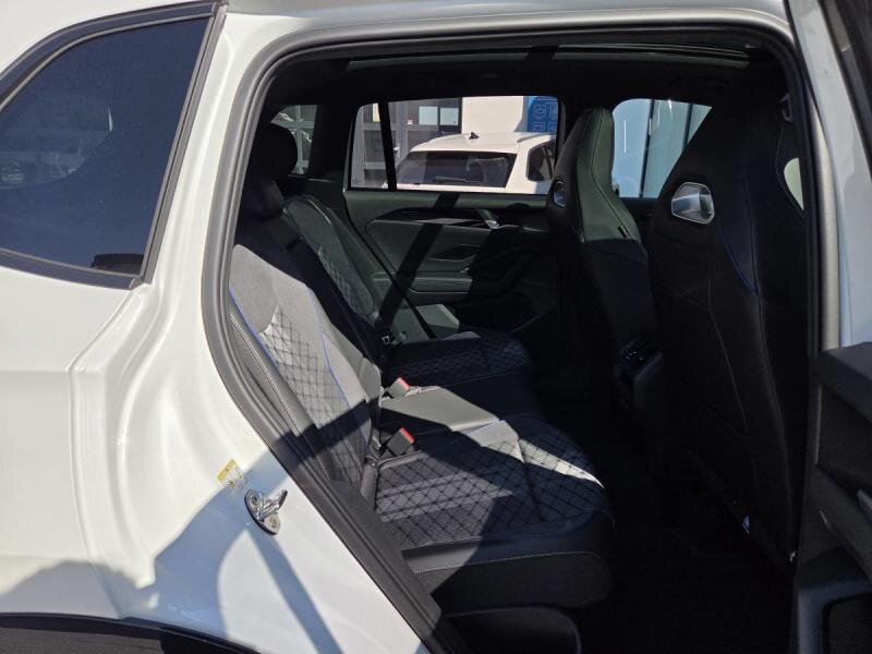 Volkswagen Tiguan SUV / Terénní 2,0 l 195 kw