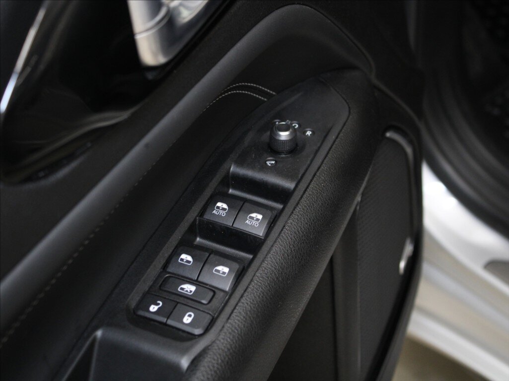 Jeep Compass SUV / Terénní 1,3 l 110 kw