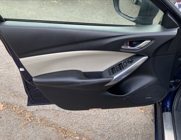 Mazda 6 Sedan / Limuzína 2,2 l 129 kw