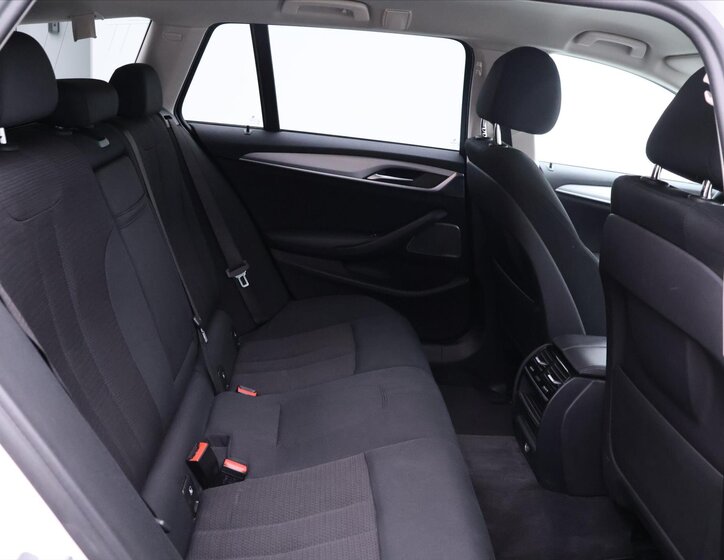 BMW Řada 5 Kombi 2,0 l 170 kw