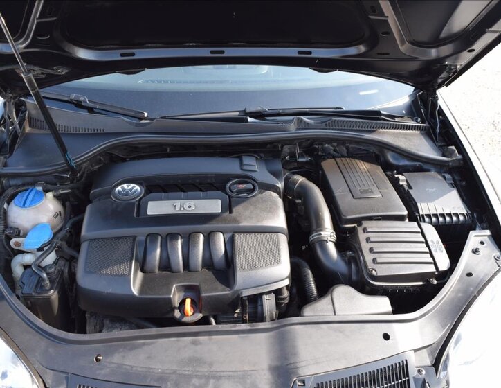 Volkswagen Golf Kombi 1,6 l 75 kw