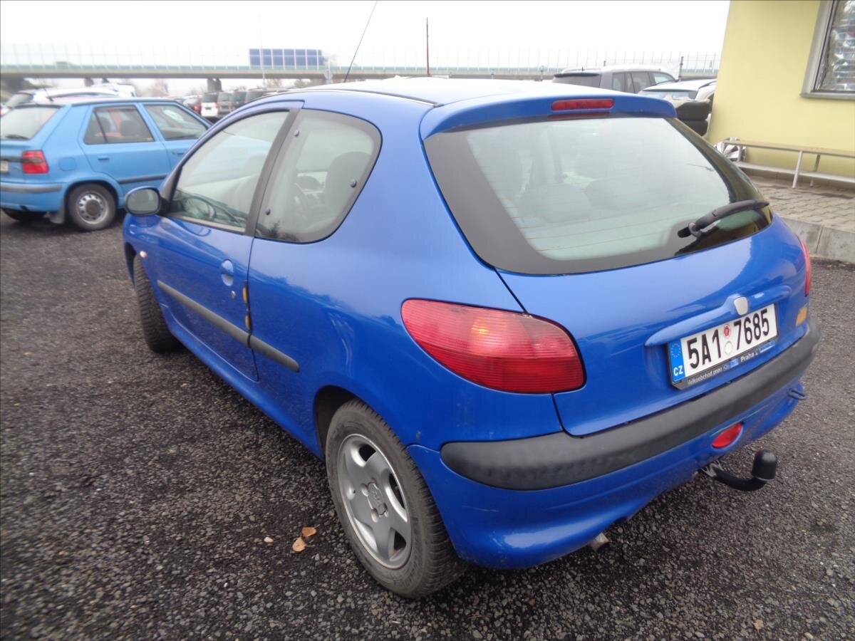 Peugeot 206