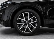 Volkswagen Touareg 2