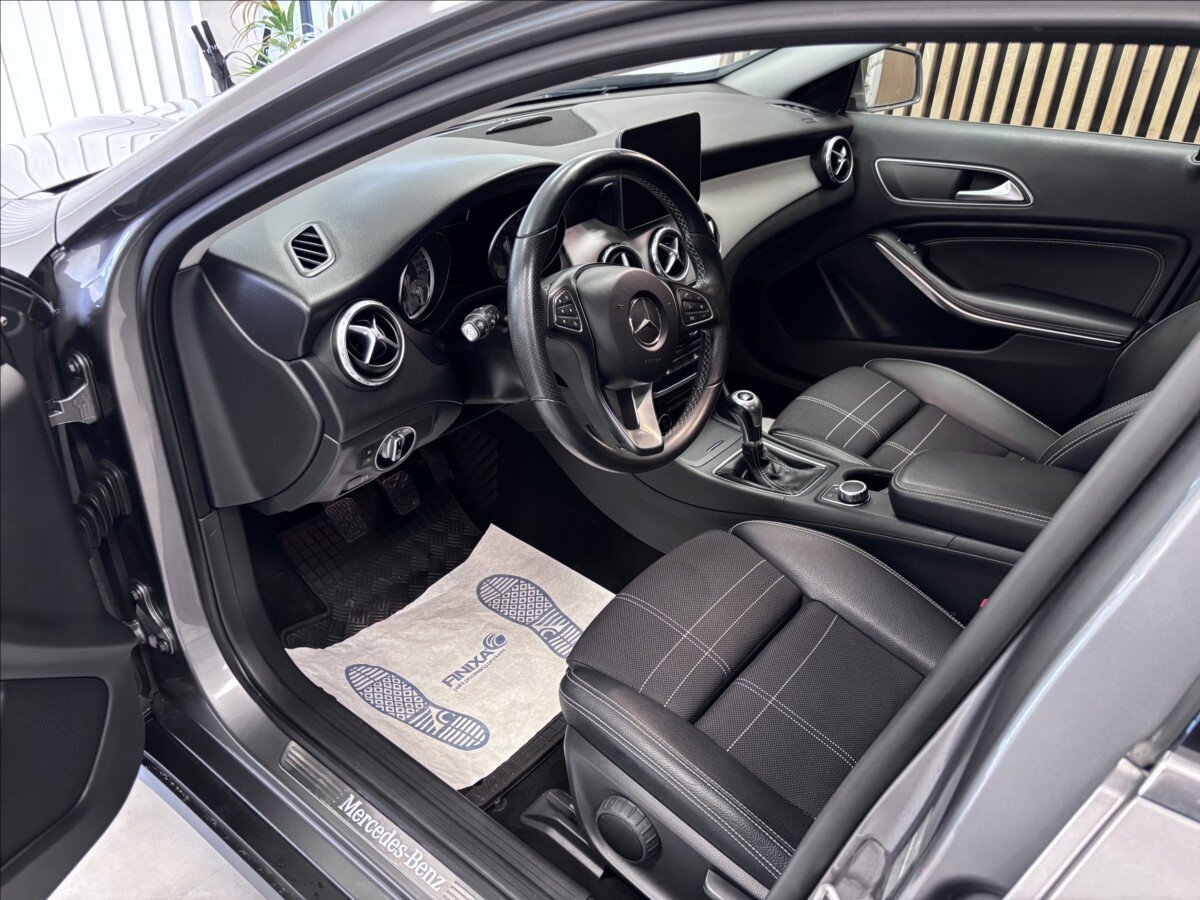 Mercedes-Benz GLA Kombi 1,6 l 90 kw