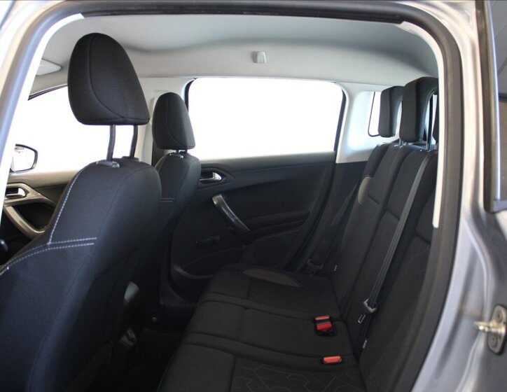 Peugeot 2008 SUV / Terénní 1,2 l 81 kw