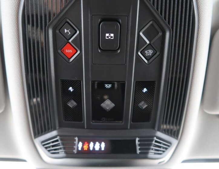 DS Automobiles DS4 Hatchback 1,6 l 132 kw