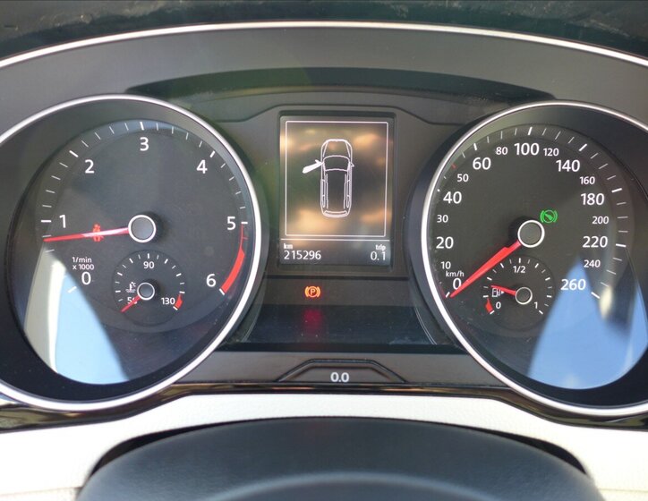 Volkswagen Passat Kombi 1,6 l 88 kw