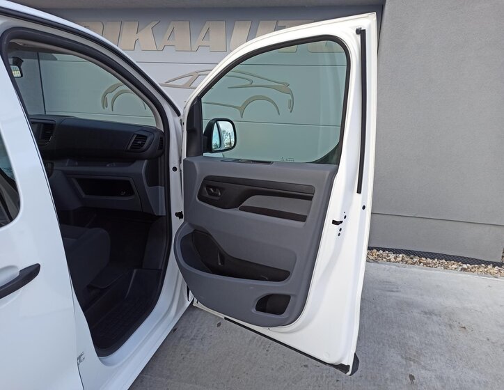 Toyota ProAce Verso 23