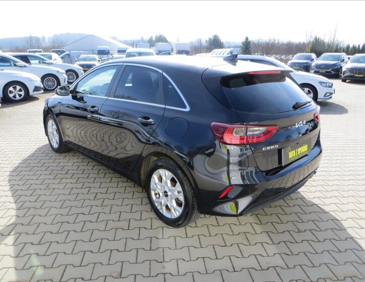 KIA Ceed Hatchback 1,5 l 118 kw