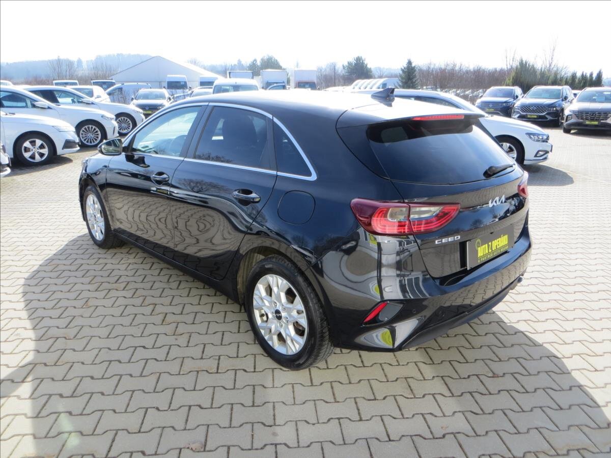 KIA Ceed Hatchback 1,5 l 118 kw
