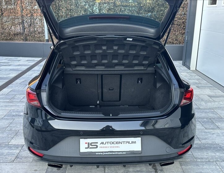 Seat Leon Hatchback 2,0 l 213 kw